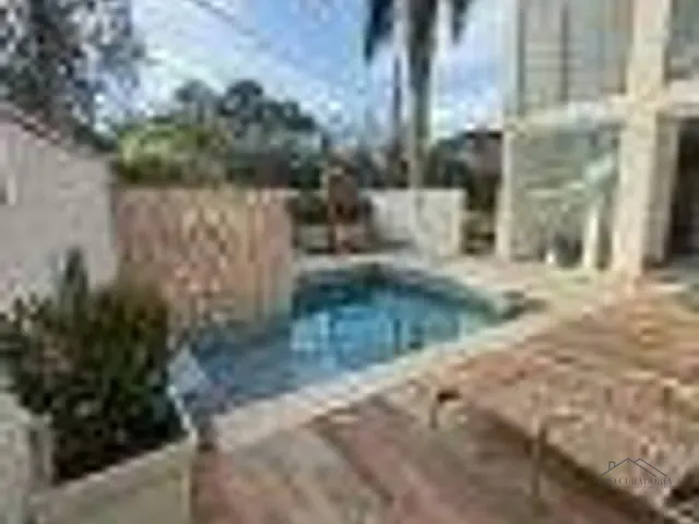 Casa com 300m² 3 quartos e 6 banheiros, à venda, no bairro Vila Oliveira em Mogi das Cruzes