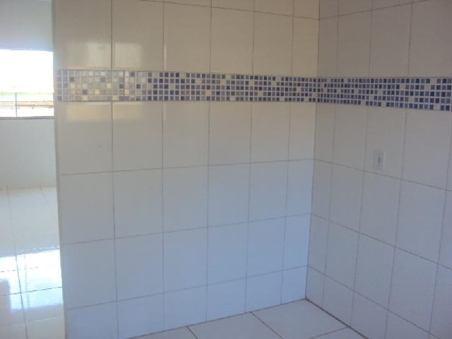 Casa com 360m² 3 quartos e 2 banheiros, para alugar, no bairro Parque Veiga Jardim em Aparecida De Goiânia
