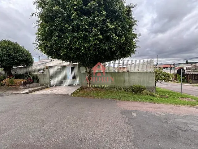 Casa 2 quartos e 1 banheiro, à venda, no bairro Fazendinha em Curitiba