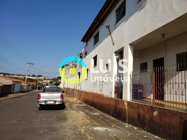 Galpão / Barracão à venda, no bairro Vila Nunes em Guaranésia
