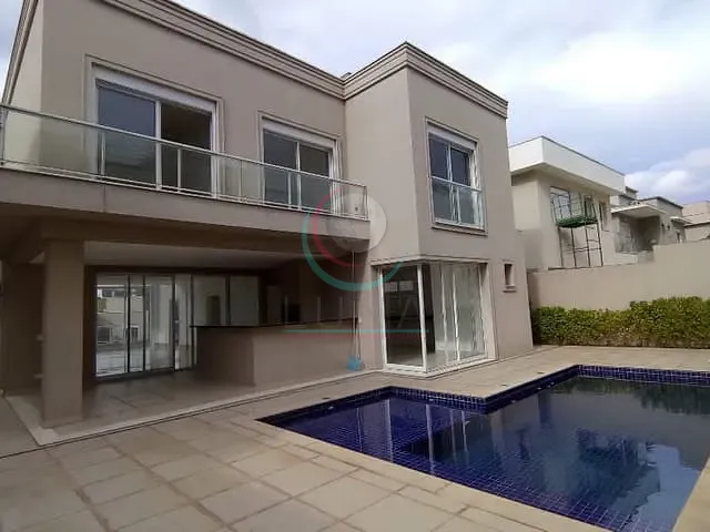 Casa com 470m² 4 quartos e 6 banheiros, à venda, no bairro Alphaville em Santana de Parnaíba