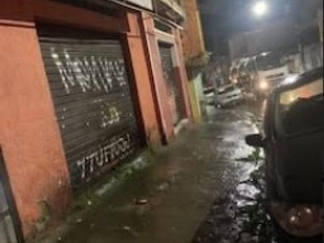 Casa com 300m² 3 quartos e 5 banheiros, à venda, no bairro Vila Makenzi em Jandira