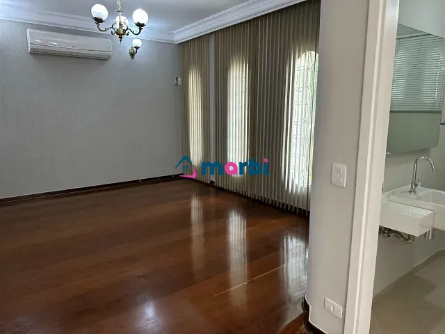 Casa com 220m² 4 quartos e 4 banheiros, à venda, no bairro Jardim Santana em Americana