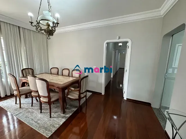 Casa com 220m² 4 quartos e 4 banheiros, à venda, no bairro Jardim Santana em Americana