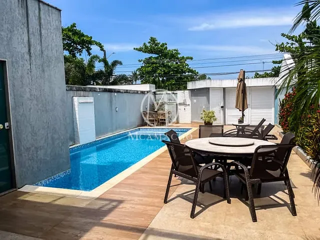 Casa 3 quartos e 5 banheiros, à venda, no bairro Recreio dos Bandeirantes em Rio de Janeiro