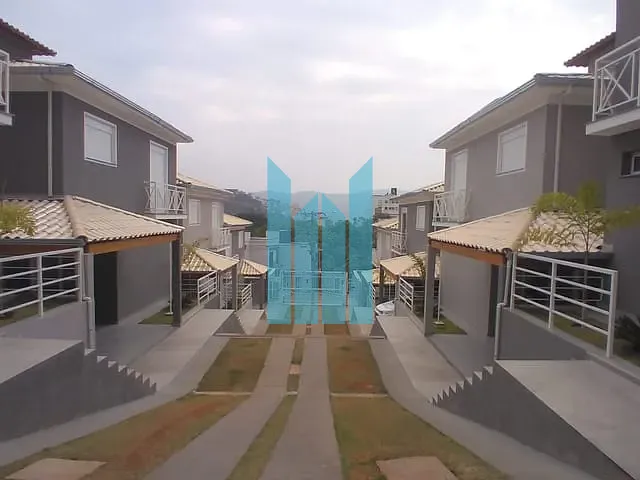 Casa com 142m² 3 quartos e 3 banheiros, à venda, no bairro Jardim Vitoria em Poços de Caldas
