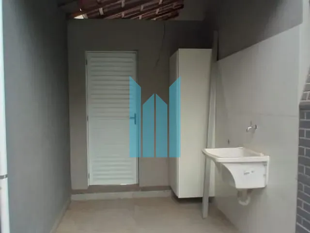 Casa com 142m² 3 quartos e 3 banheiros, à venda, no bairro Jardim Vitoria em Poços de Caldas