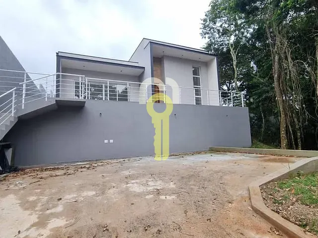 Casa com 619m² 3 quartos e 3 banheiros, à venda, no bairro Parque Rizzo II em Cotia