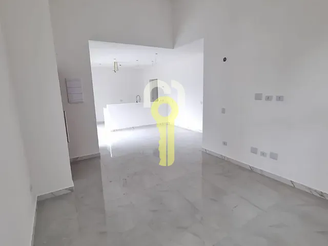 Casa com 619m² 3 quartos e 3 banheiros, à venda, no bairro Parque Rizzo II em Cotia
