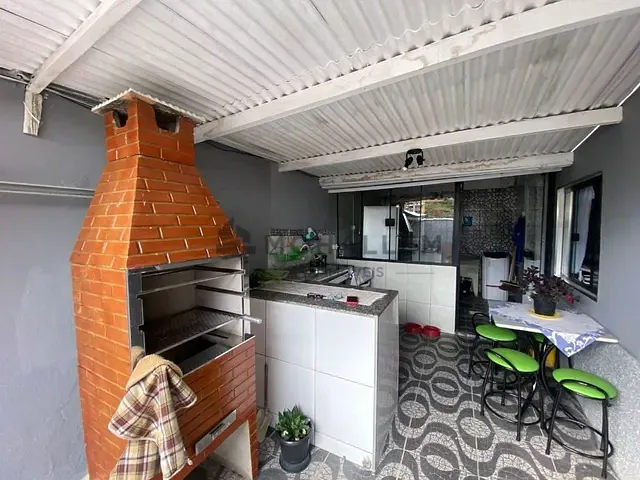 Casa 4 quartos e 1 banheiro, à venda, no bairro Jardim Bernadete em Itajubá