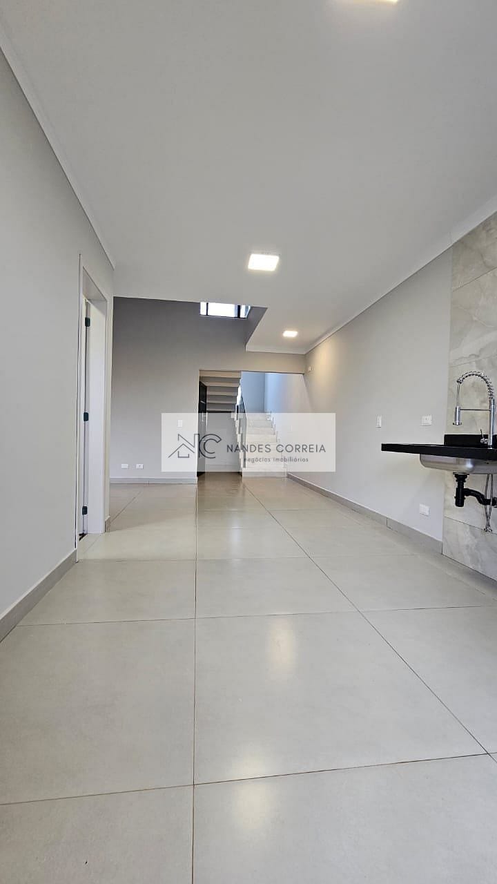 Casa à venda com 3 quartos, 129m² - Foto 3