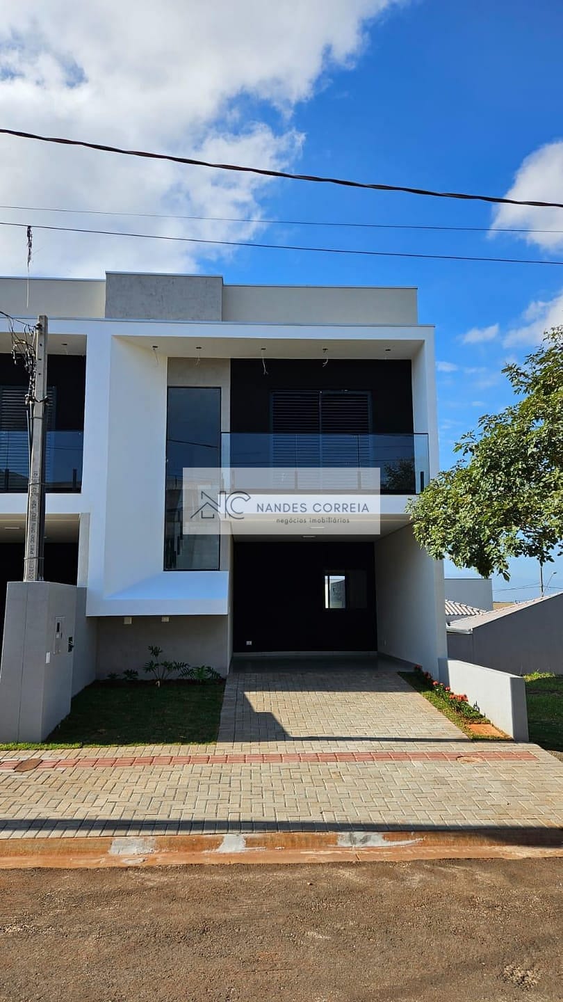 Casa à venda com 3 quartos, 129m² - Foto 2
