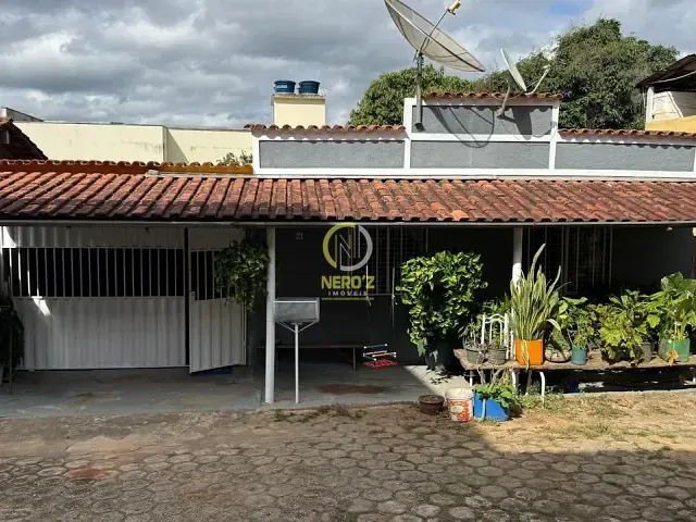 Casa 3 quartos e 1 banheiro, à venda, no bairro Bairro Aquino em Dom Cavati