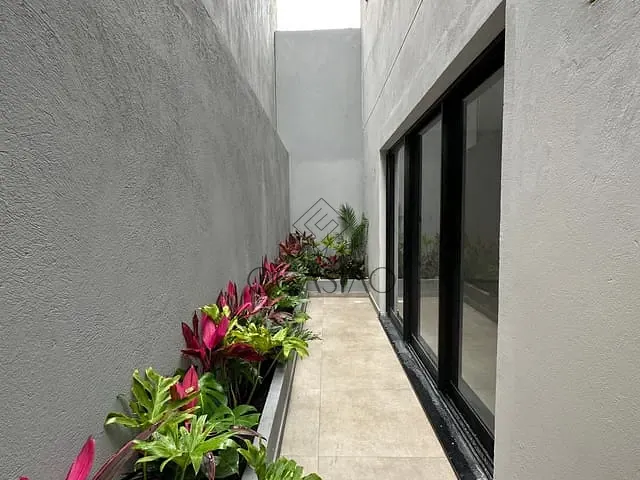 Casa com 364m², à venda, no bairro Barra em Balneário Camboriú
