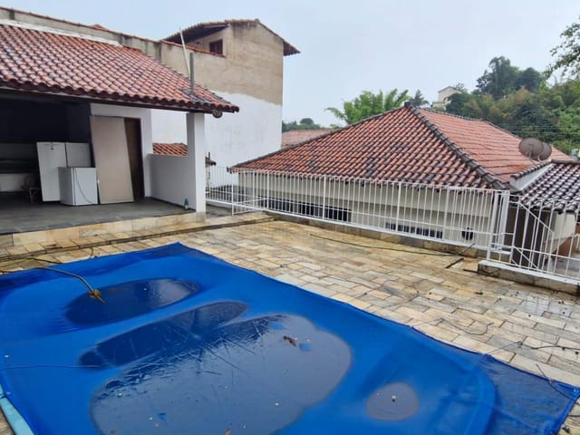 Casa 3 quartos e 2 banheiros, à venda, no bairro Centro em Vassouras