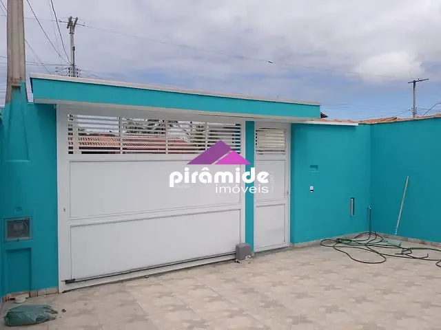 Casa 2 quartos e 2 banheiros, à venda, no bairro Jardim das Gaivotas em Caraguatatuba