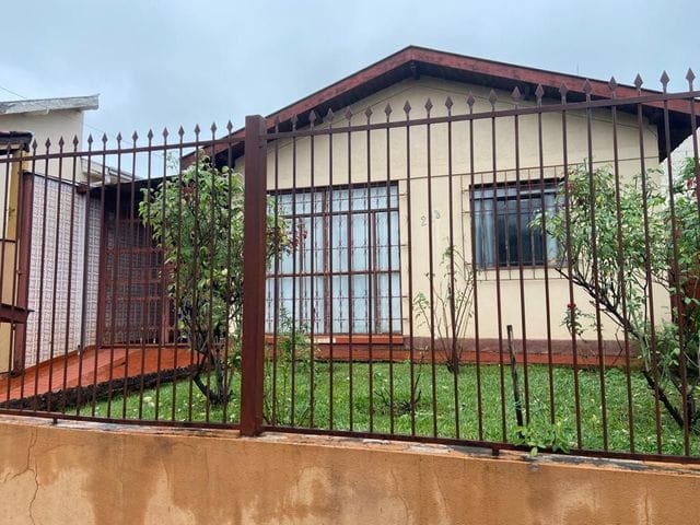 Foto do Casa - Casa com 250m² á venda por R$ 295.000 - Jd. Shangri-la - Londrina/ Pr | Premier Imóveis