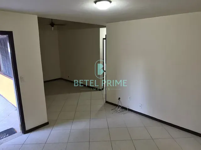 Casa com 472m² 4 quartos e 1 banheiro, para alugar, no bairro Recanto de Itaipuaçu (Itaipuaçu) em Maricá