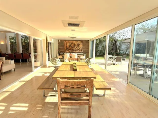 Casa com 2500m² 4 quartos e 6 banheiros, à venda, no bairro Setor de Mansões Dom Bosco (Lago Sul) em Brasília
