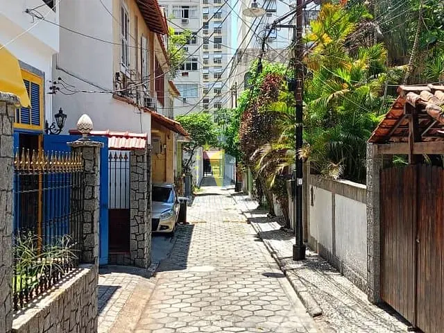 Casa com 135m² 3 quartos e 2 banheiros, para alugar, no bairro Copacabana em Rio de Janeiro