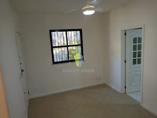 Casa com 135m² 3 quartos e 2 banheiros, para alugar, no bairro Copacabana em Rio de Janeiro