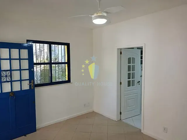 Casa com 135m² 3 quartos e 2 banheiros, para alugar, no bairro Copacabana em Rio de Janeiro