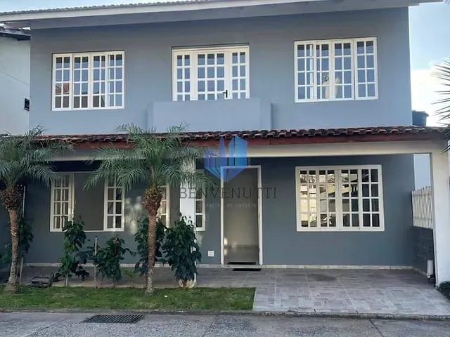 Casa 3 quartos e 2 banheiros, à venda, no bairro Centro em Balneário Camboriú