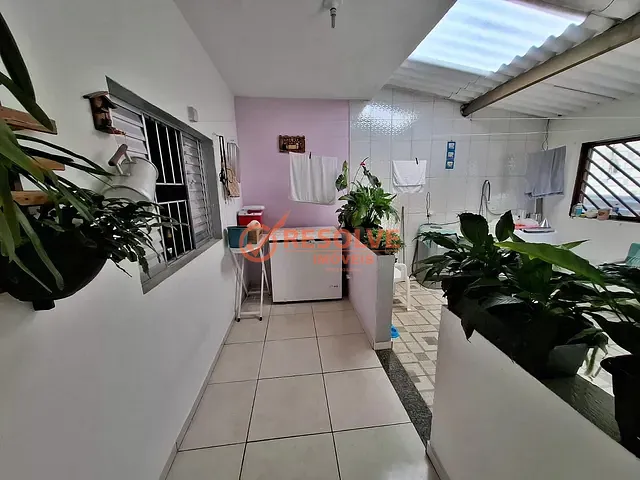 Casa com 500m² 3 quartos e 3 banheiros, à venda, no bairro Chácara Guanabara em Mogi das Cruzes