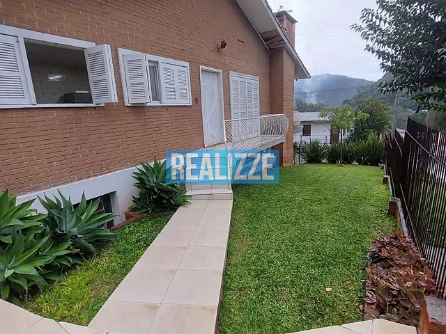 Casa com 580m² 3 quartos e 3 banheiros, à venda, no bairro Constante Fuga em Marau