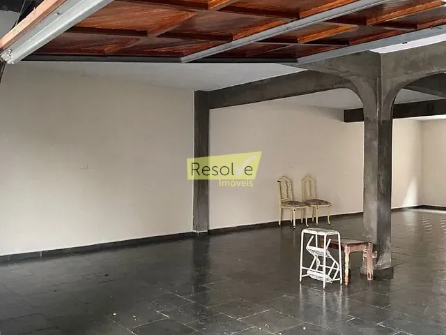 Casa com 250m² 4 quartos e 3 banheiros, à venda ou para alugar, no bairro Nova Petrópolis em São Bernardo do Campo