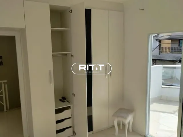 Casa com 300m² 3 quartos e 3 banheiros, à venda, no bairro Chácaras Alpina em Valinhos