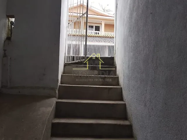 Casa com 250m² 1 quarto e 1 banheiro, para alugar, no bairro Nova Guaxupé em Guaxupé