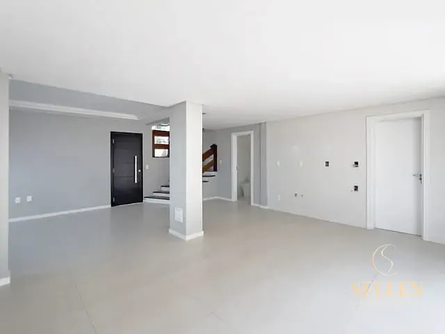 Casa 4 quartos e 3 banheiros, à venda, no bairro Dom Bosco em Itajaí