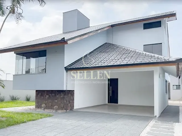 Casa 4 quartos e 3 banheiros, à venda, no bairro Dom Bosco em Itajaí