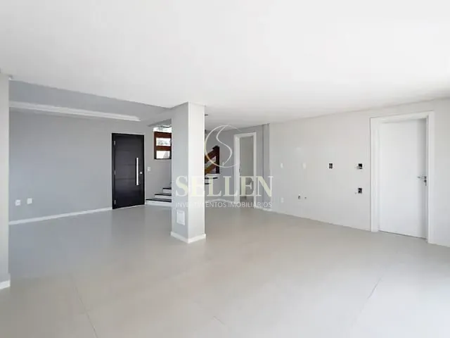 Casa 4 quartos e 3 banheiros, à venda, no bairro Dom Bosco em Itajaí