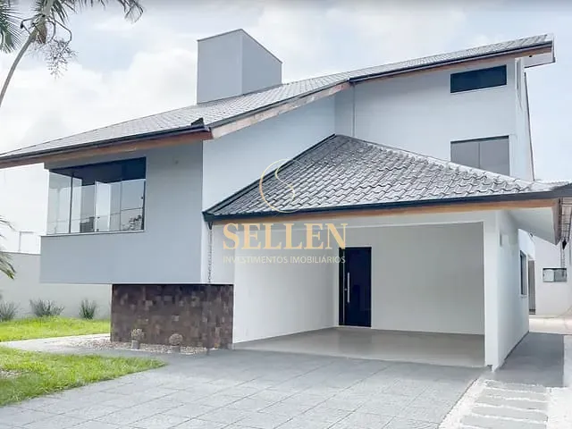 Casa 4 quartos e 3 banheiros, à venda, no bairro Dom Bosco em Itajaí