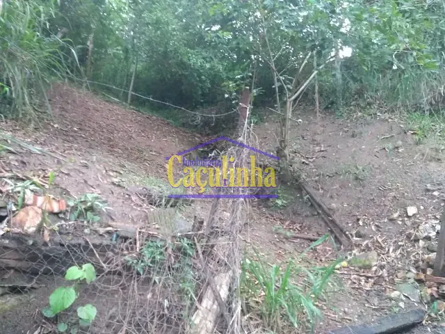 Casa com 1m² 3 quartos e 1 banheiro, à venda ou para alugar, no bairro Vargem Grande em Barra do Piraí