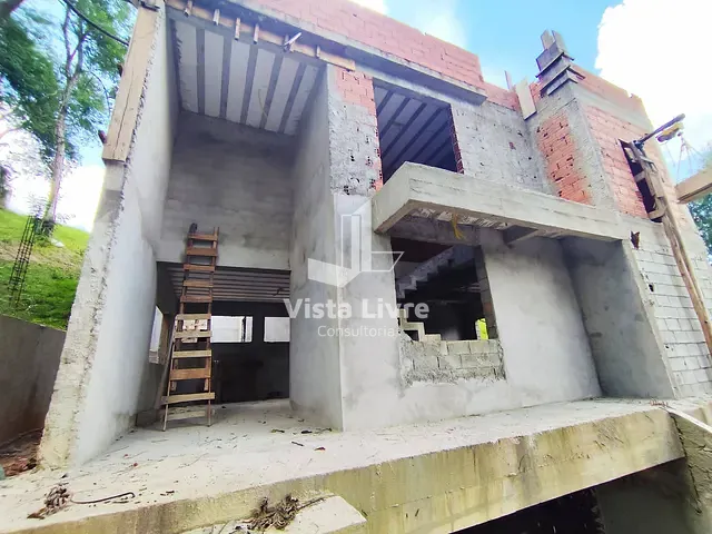 Casa com 312m² 4 quartos e 4 banheiros, à venda, no bairro Sítio do Morro em Santana de Parnaíba