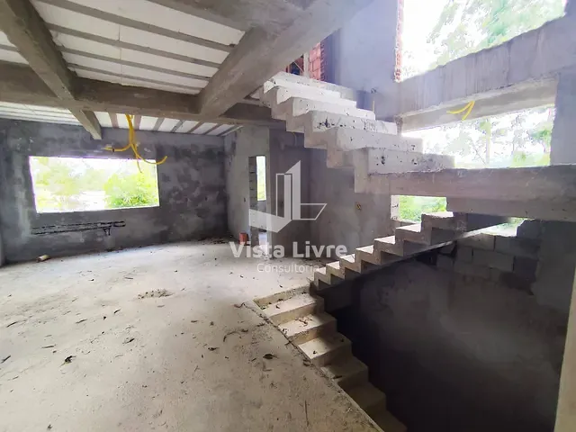 Casa com 312m² 4 quartos e 4 banheiros, à venda, no bairro Sítio do Morro em Santana de Parnaíba