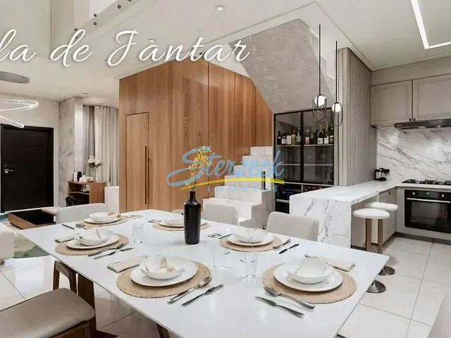 Casa com 163m² 3 quartos e 5 banheiros, à venda, no bairro Pinheirinho em Vinhedo