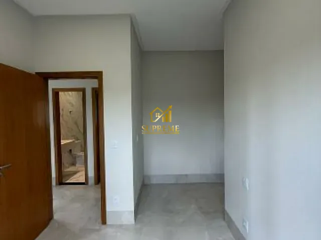Casa 2 quartos e 2 banheiros, à venda, no bairro Residencial Vieira em Trindade