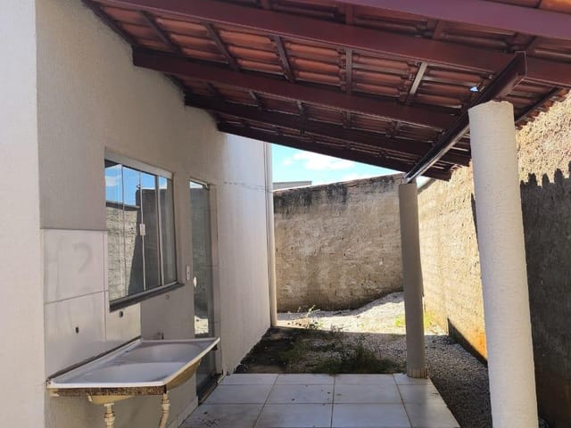 Casa com 231m² 3 quartos e 2 banheiros, à venda, no bairro Residencial Triunfo II em Goianira
