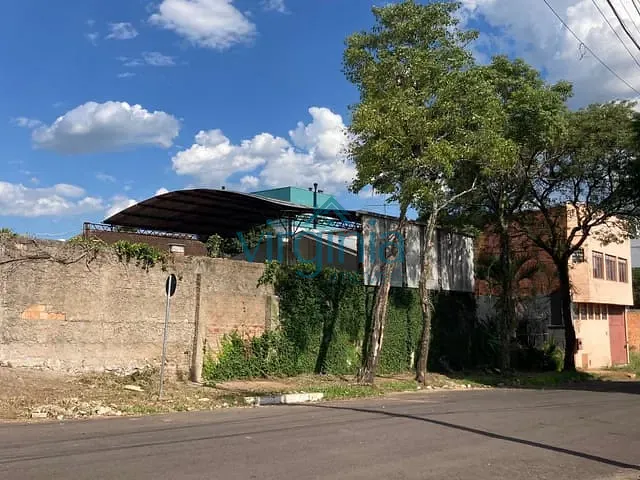 Casa com 808m² 3 quartos e 3 banheiros, à venda, no bairro Ouro Branco em Novo Hamburgo
