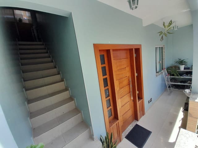 Foto do Casa - OPORTUNIDADE // VILA RESIDENCIAL  //  VISTA LIVRE //  DOIS QUARTOS SENDO 1 SUÍTE // 3 BANHEIROS // TERRAÇO COBERTO COM CHURRASQUEIRA //  COMÉRCIO PERTO | VILLARREAL IMOBILIÁRIA