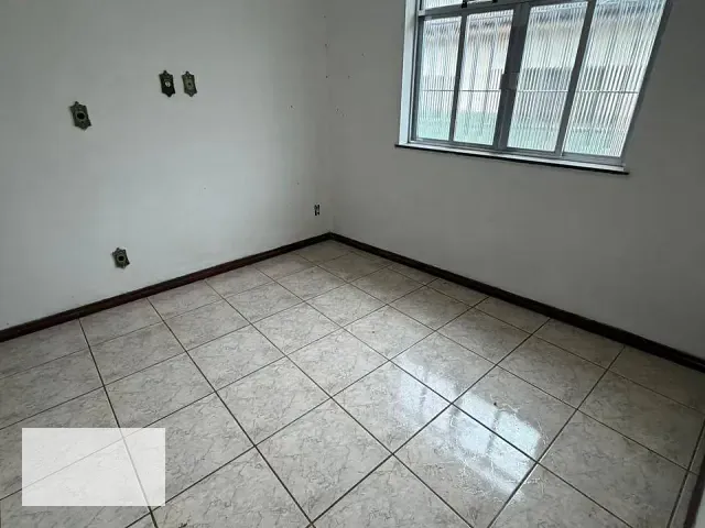 Casa 3 quartos e 3 banheiros, para alugar, no bairro São Sebastião em Santos Dumont