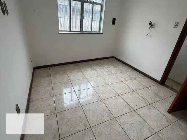 Casa 3 quartos e 3 banheiros, para alugar, no bairro São Sebastião em Santos Dumont