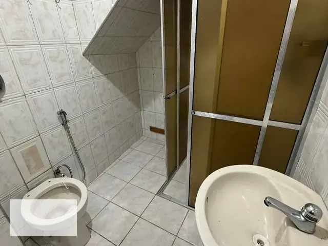 Casa 3 quartos e 3 banheiros, para alugar, no bairro São Sebastião em Santos Dumont