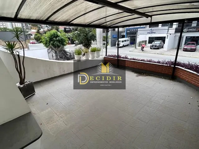 Casa com 250m², para alugar, no bairro Jardim Anália Franco em São Paulo