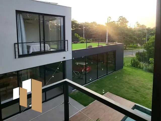 Casa 4 quartos e 6 banheiros, à venda, no bairro Jardim Indaiatuba Golf em Indaiatuba