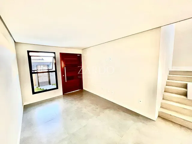 Casa 3 quartos e 4 banheiros, à venda, no bairro Palmas em Governador Celso Ramos